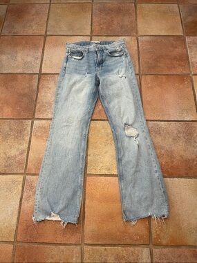 Lucky Brand Mid Rise boyfriend Flare Jeans with Distressed Details size 4/27